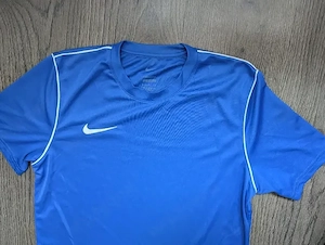 Tricou Nike mărimea L pentru bărbați 