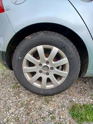 Dezmembrez Golf 5 1,4 16 v - imagine 3