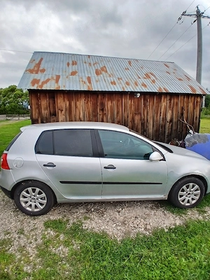 Dezmembrez Golf 5 1,4 16 v - imagine 2