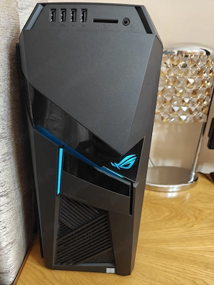 Asus rog strix gl12cm-ro001t intel core i7 gtx 1070