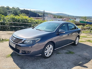 Renault Latitude - imagine 6