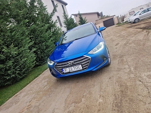 Hyundai Elantra - imagine 3