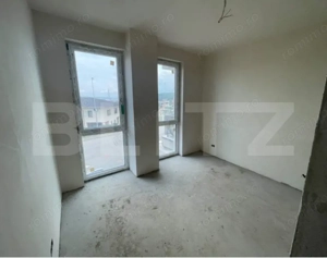 Apartament semidecomandat, 66 mp, 2 bai, terasa 21 mp, garaj, zona Vivo - imagine 6