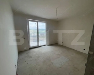Apartament semidecomandat, 66 mp, 2 bai, terasa 21 mp, garaj, zona Vivo - imagine 7