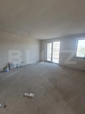Apartament semidecomandat, 66 mp, 2 bai, terasa 21 mp, garaj, zona Vivo - imagine 4