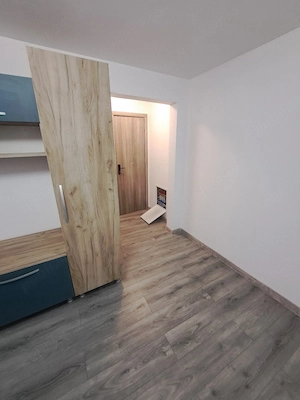 vând apartament recent renovat, mobilat si utilat - imagine 9