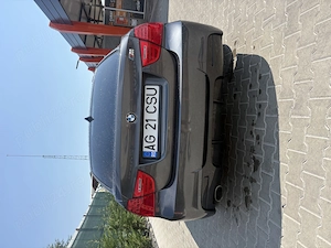 BMW seria 3 e90 2.0 diesel  - imagine 5
