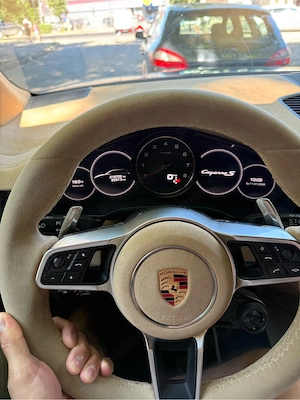 Porche Cayenne platinum editions  - imagine 4