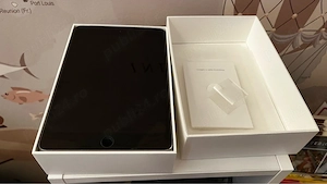iPad mini 4 cell+wifi