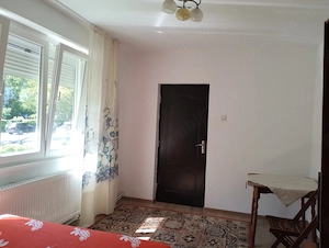 Proprietar vand sau schimb apartament 3 camere parter Enescu 7 renovat - imagine 6