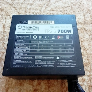 Sursa Thermaltake 700W