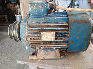 Motor electric 2,2 kw,30000 r,Romanesc