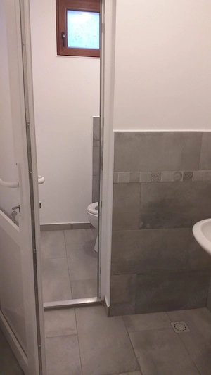 Propietar Închiriez  clădire 4 etaje  Hotel. Pensiune.Clinică . Birouri  ect central   zona bîlea - imagine 6