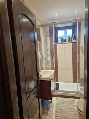 Vand apartament 3 camere ultracentral - imagine 2