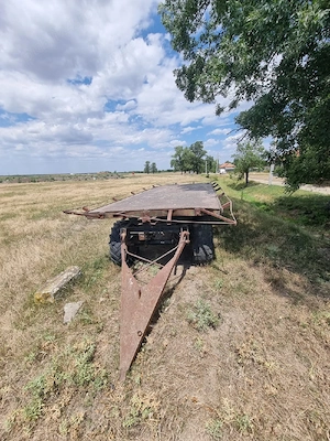 Vând tractor și utilaje agricole - imagine 5
