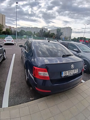De Vânzare: Skoda Octavia (4x4)   An 2015   Albastru - imagine 2
