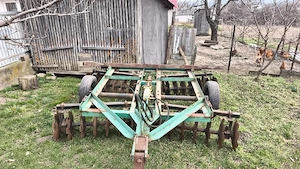 de vanzare disc aproape nou