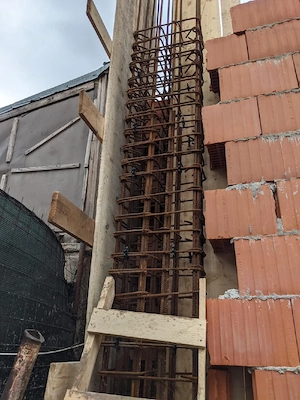 Mester execut Construcții Acoperișuri  Mansarda 