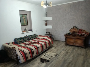 Casă boierească autentică restaurată Bujoreni Muzeul Satului 2000m teren intravilan 25ml deschidere  - imagine 5