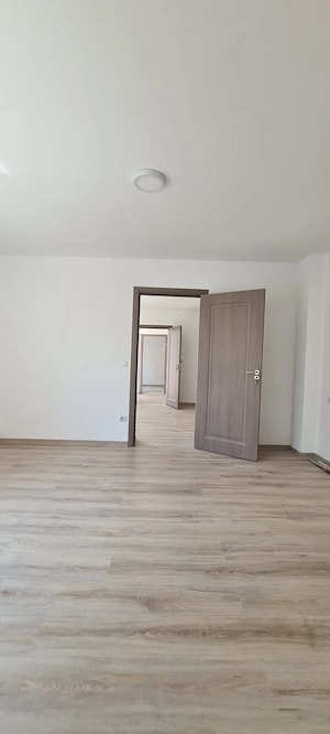 casa de inchiriat 3cam.nemobilată 500euro - imagine 2