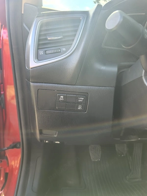 Vand Mazda3 Sedan - imagine 9