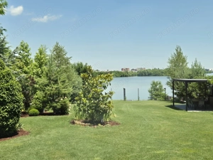 Smart-Home nZEB spectaculoasa Bucuresti Sector 1 cu deschidere lac -teren 2000mp - imagine 13
