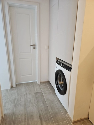 Apartament 2 camere decomandat, curte proprie, 2 locuri parcare - imagine 6