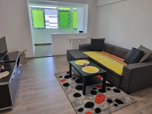 închiriez apartament 2 camere decomandat langa Mega Mall Pantelimon  - imagine 2