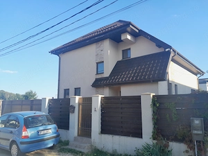 Vila Voluntari la padure-5 camere-3bai-200 mp-la 7 min de București