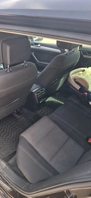 Volkswagen Passat B8 Variant 2.0 TDI 150 CP   2017   Virtual Cockpit   Full LED - imagine 5