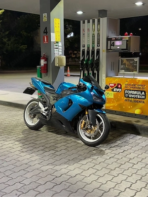 Kawasaki Zx6R - imagine 2