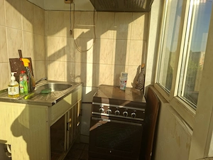 Apartament 2 camere decomandate cartier Rovine - imagine 3