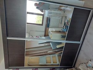 Vând sfoner 2usi culisante cu oglinda stare f bună numai cu demontarea cumpărătorului pret negociabi