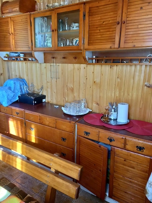 Cabana Spațioasă   Stațiunea Trei Ape , jud. CARAȘ-SEVERIN 