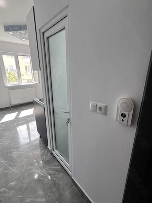 Garsoniera cf 3,etaj 3,17mp Fortuna-Vlaicu renovata recent - imagine 9