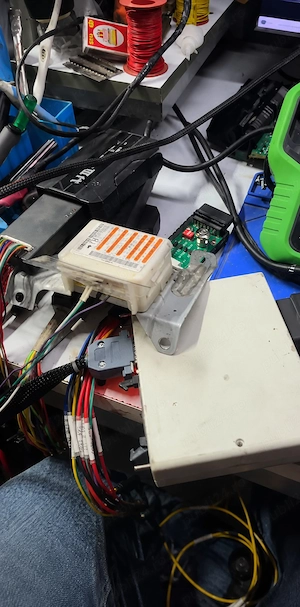 Resetare rescriere reparare calculator modul / ECU airbag SRS, ștergere crash data după accide - imagine 2
