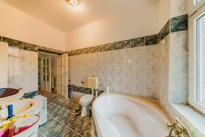 Apartament ultracentral 4 camere de vanzare - imagine 16