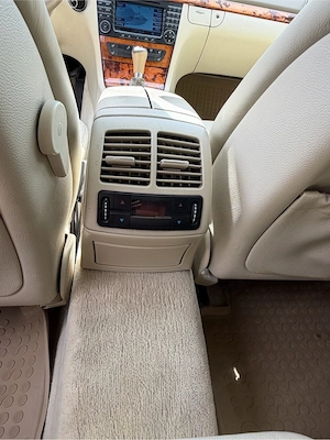 Mercedes E 320 4matic - imagine 9