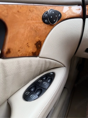 Mercedes E 320 4matic - imagine 6