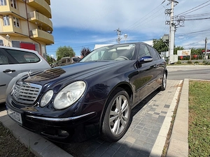 Mercedes E 320 4matic - imagine 5