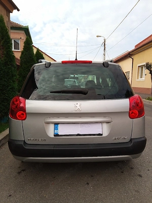 Peugeot 207 SW 1,6 hdi - imagine 5