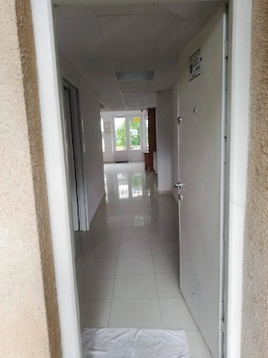 SPATIU COMERCIAL de Închiriat   Zona Pietonala Ștefan cel Mare, Roman - imagine 4