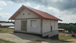 Casă la roșu Cordău - Băile Felix într-o zonă în dezvoltare  - imagine 2
