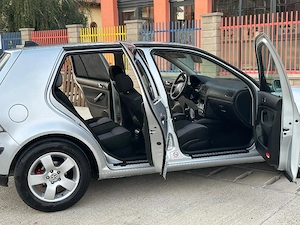 Golf 4 1.4 benzina an 2003 unic proprietar acte la zi fiscal pe loc    - imagine 7