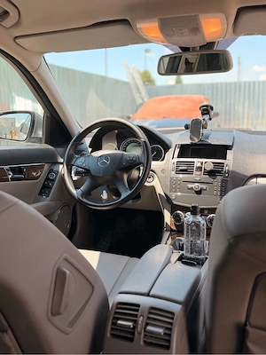 Mercedes-Benz C-Class W204   C200 CDI 2.2 (136 CP)   Elegance   2008 - imagine 6