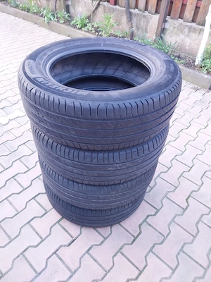 Anvelope vara (4-buc.) nokian TYRES Suv 215 / 55 R 18 Stare f. buna !    - imagine 10