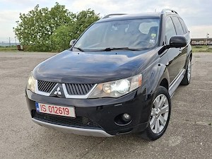 Mitsubishi Outlander 2.0TDI 4WD 7Locuri Xenon 2009