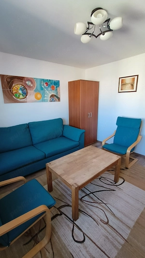 Apartament 2 cam. de închiriat, zona Semiluna - imagine 2