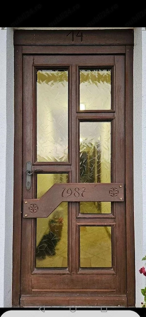 vând ușa pentru exterior 