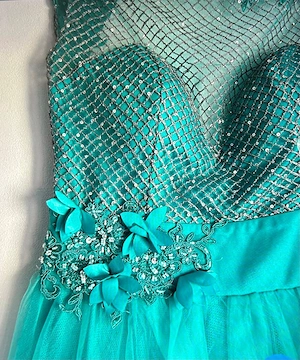 Vand rochie de ocazie